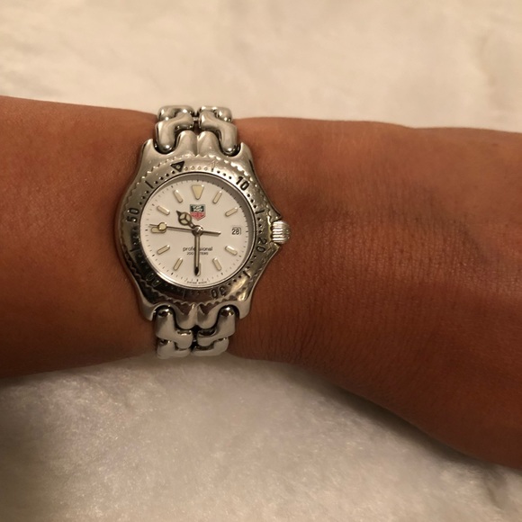 tag heuer ladies sports watch